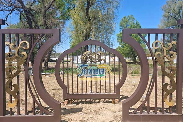 沈阳辽中墓园周边配套:有停车场、休息区及餐饮